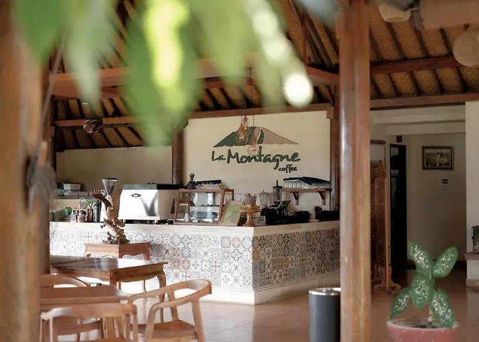 Resort Mahagiri & Restaurant Menanga