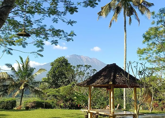 Mahagiri & Restaurant Resort 4*